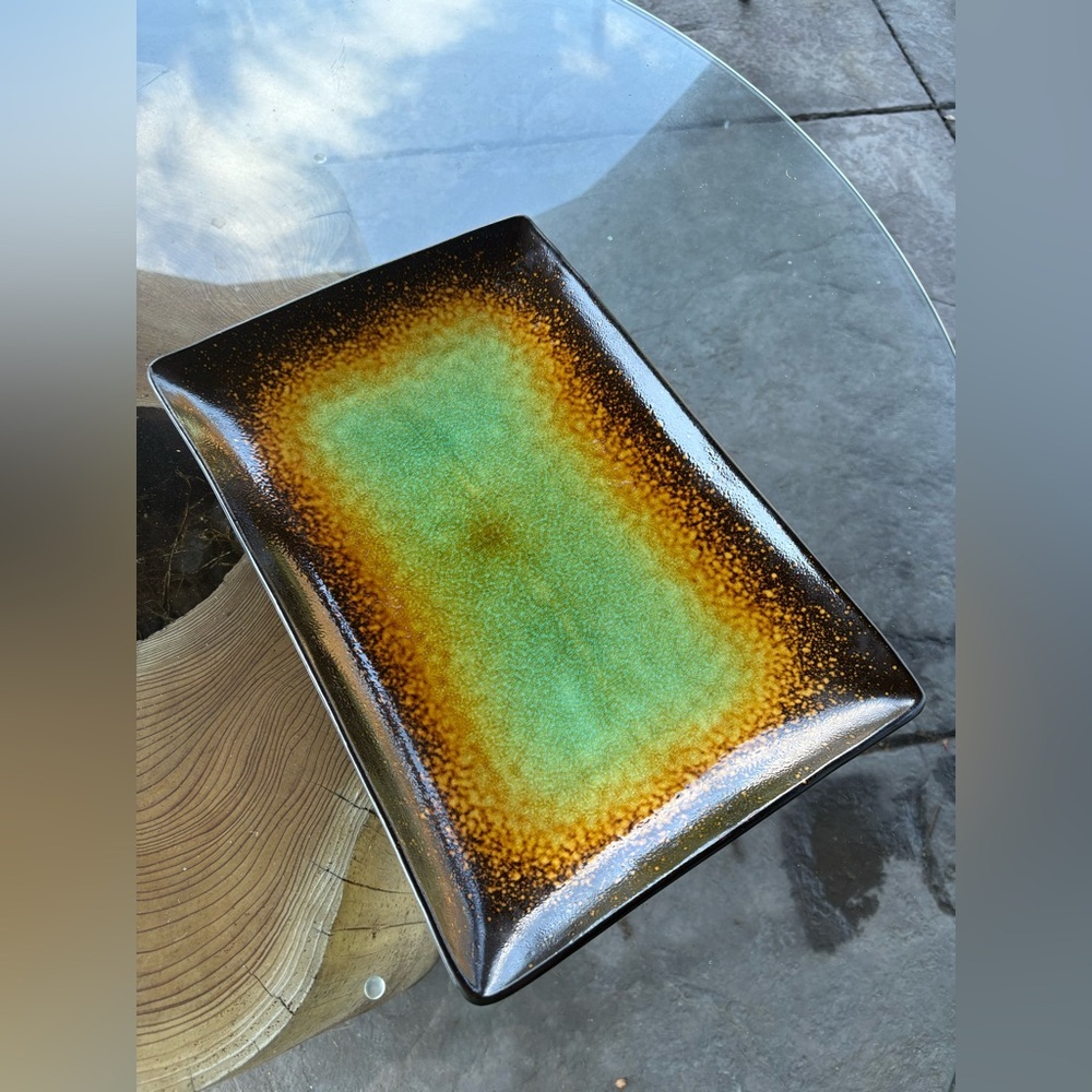 Metropolitan Lg glazed serving platter